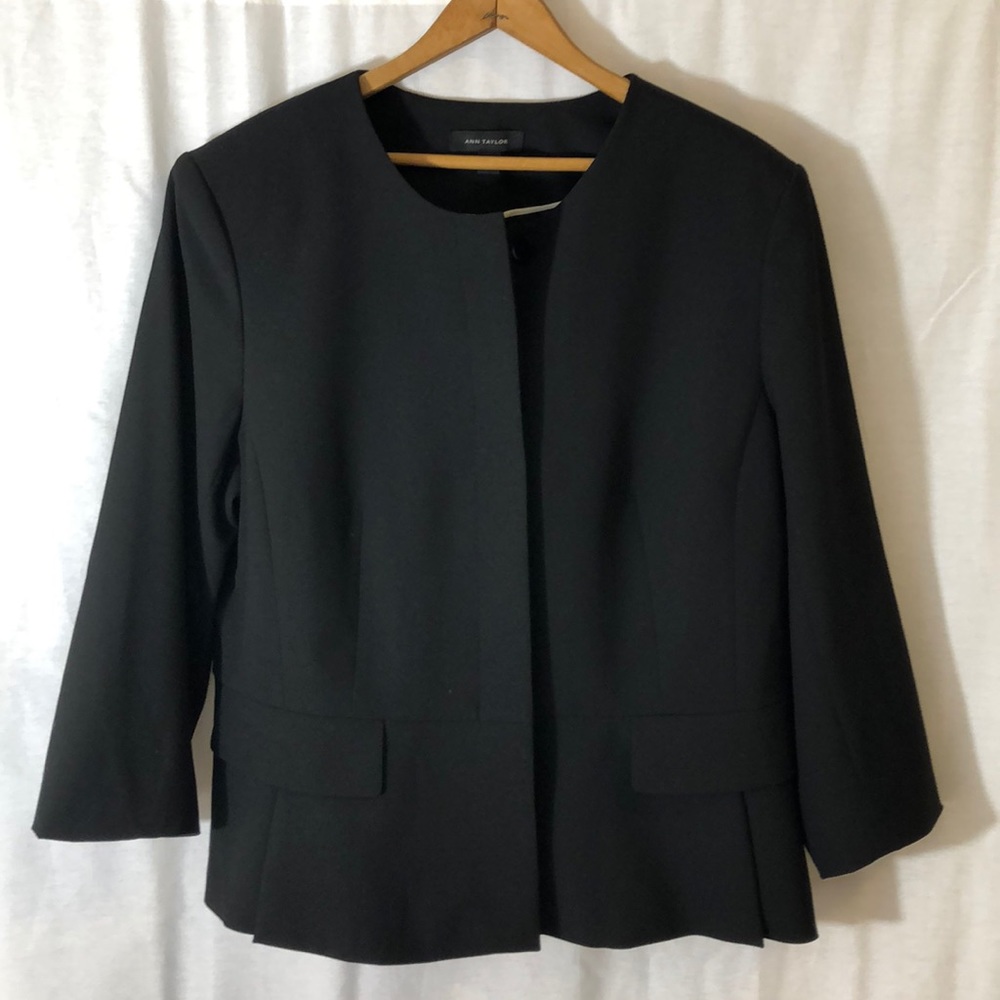 Ann Taylor cropped, crew neck blazer